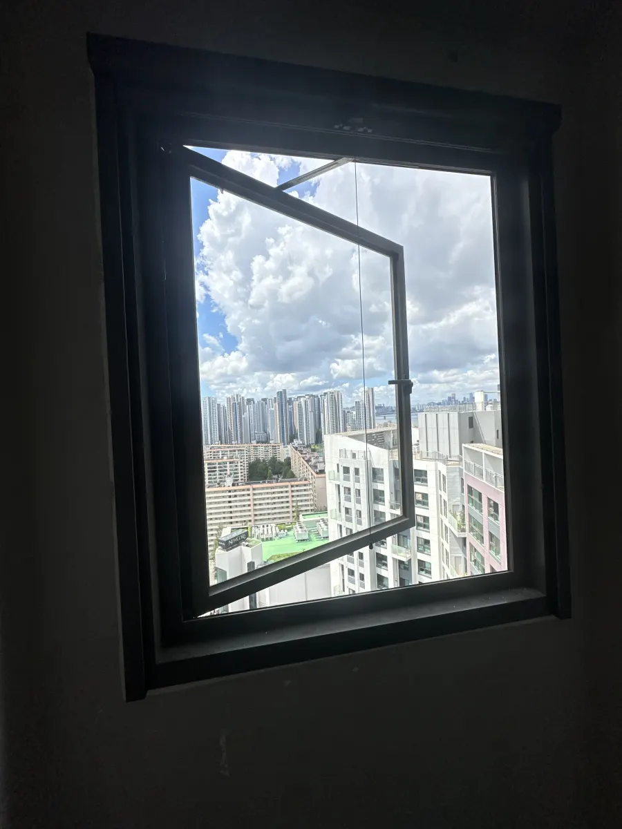 캐시먼트창문 밀폐 보강 작업