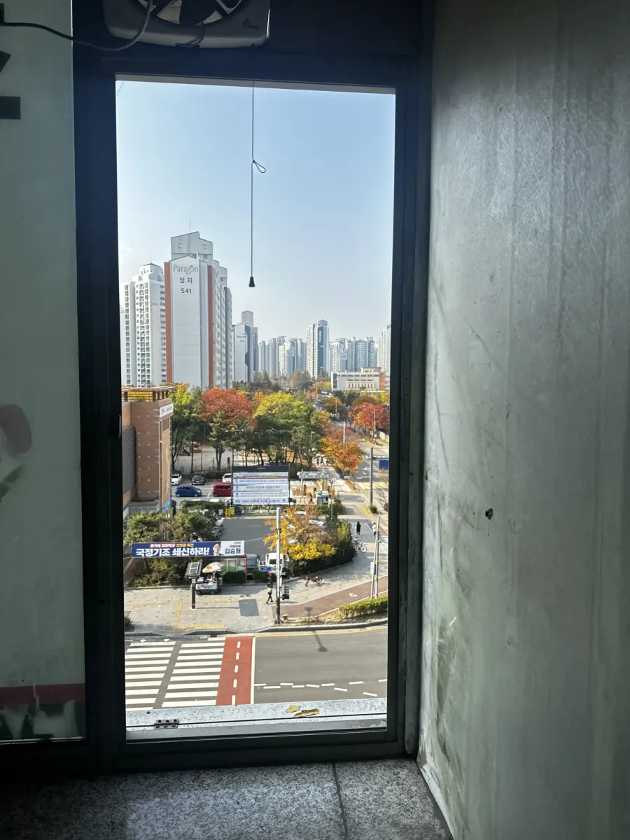 상가 캐시먼트창문 수리 작업